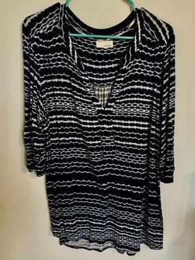Women's navy blue/white tunic top